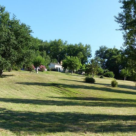 Les Volets Verts Lamothe-Montravel Exterior foto
